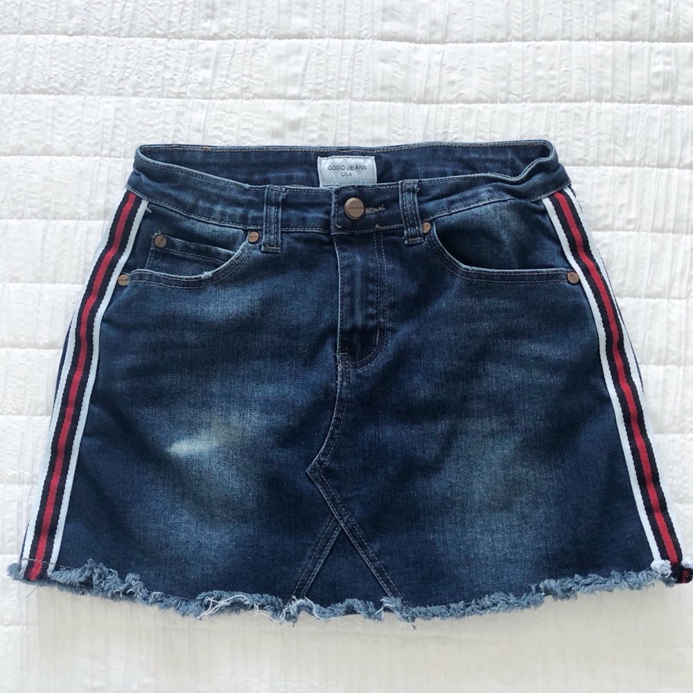 GOGO JEANS MINI SKIRT WITH STRIPES ON EACH SIDE & CUTOFF HEM LINE SIZE 1